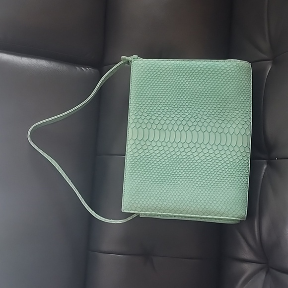 Cashhimi python handbag  Green. NEW - Picture 3 of 7